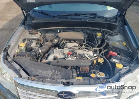 2010 Subaru Forester 2.5X Premium z USA, uszkodzony, nr VIN JF2SH6CC3AH737496